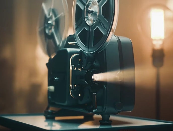 how much are old movie projectors worth